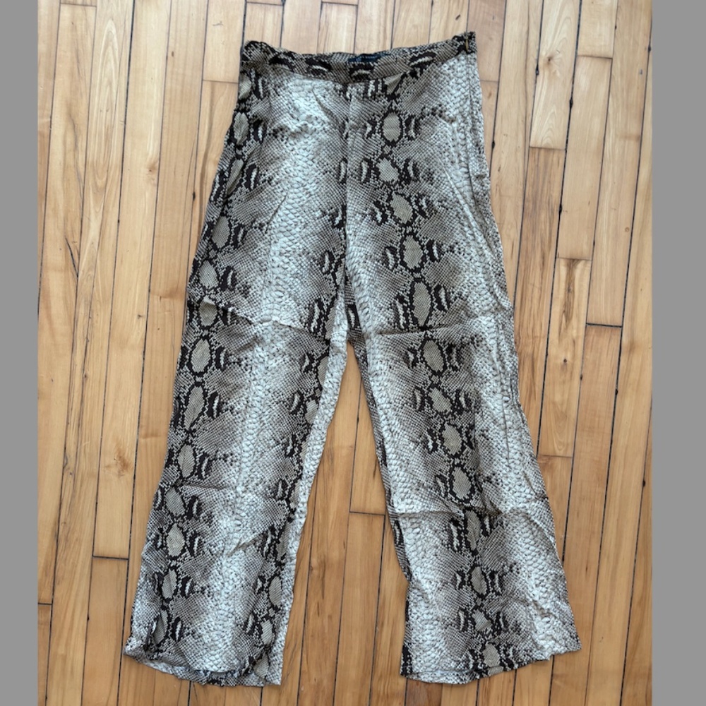 Zara wide leg snake skin pants size medium